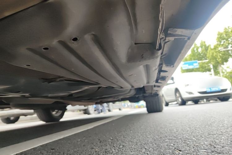Used Toyota SIENNA  Chassis Front Left