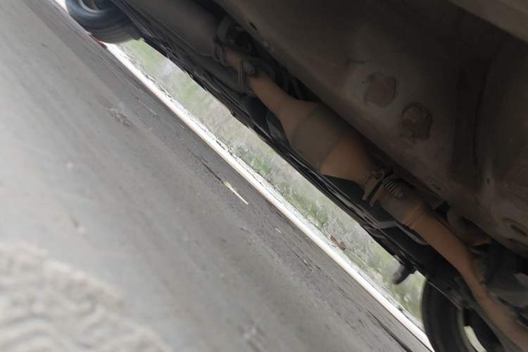 Used Toyota SIENNA  Chassis Front Right