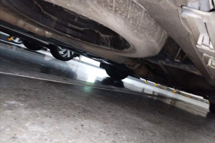 Used Toyota SIENNA  Chassis Front Right