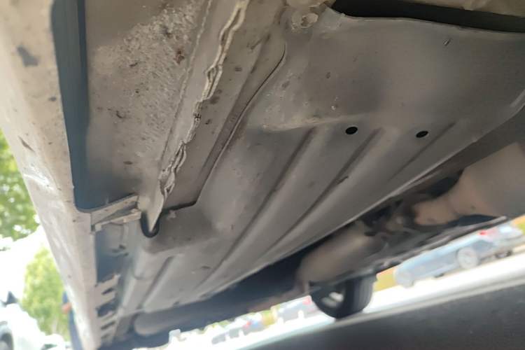 Used Toyota SIENNA  Chassis Front Right
