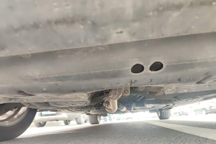Used Toyota SIENNA  Chassis Front