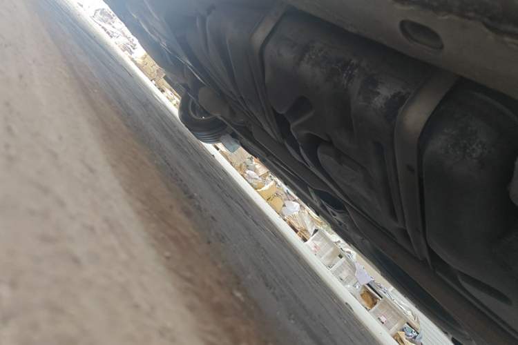 Used Toyota SIENNA  Chassis Rear Left