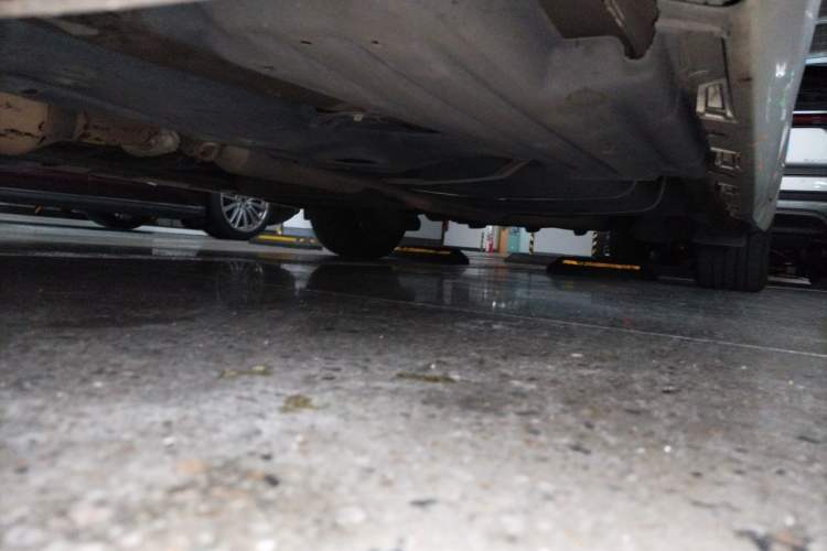 Used Toyota SIENNA  Chassis Rear Left