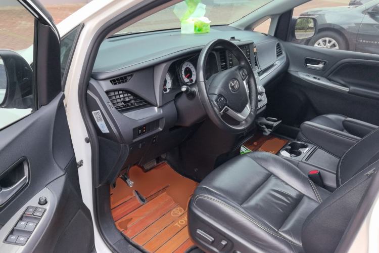 Used Toyota SIENNA 2016 3.5L Two-Wheel Drive 7-Seater Parallel Import Driver Seat