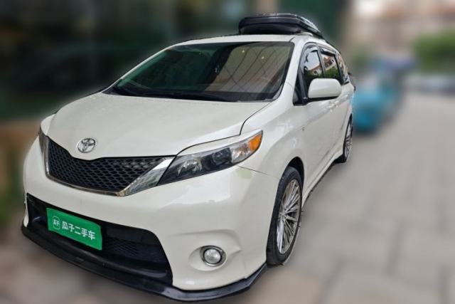 Used Toyota SIENNA (Parallel Import) 2016 Toyota Sienna, 3.5L, U.S.-spec, 7-seater