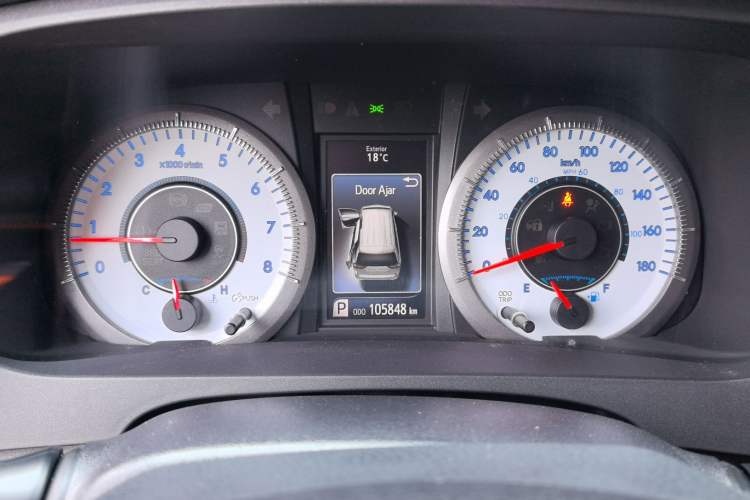 Used Toyota SIENNA 2016 3.5L Two-Wheel Drive 7-Seater Parallel Import Instrument Cluster