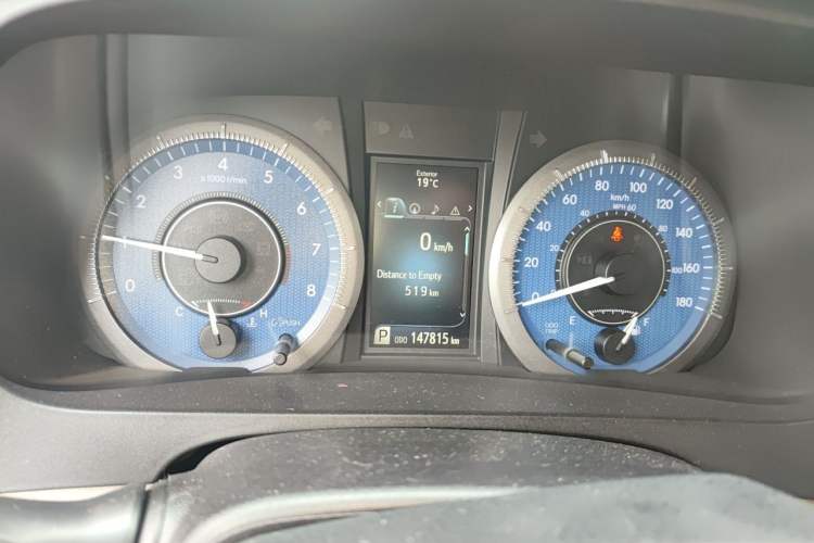 Used Toyota SIENNA  Instrument Cluster