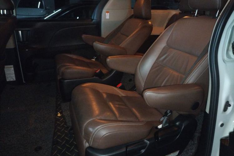 Used Toyota SIENNA  Left Rear Seat