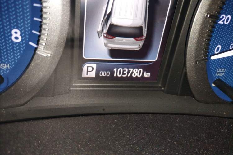 Used Toyota SIENNA  Odometer Close Up