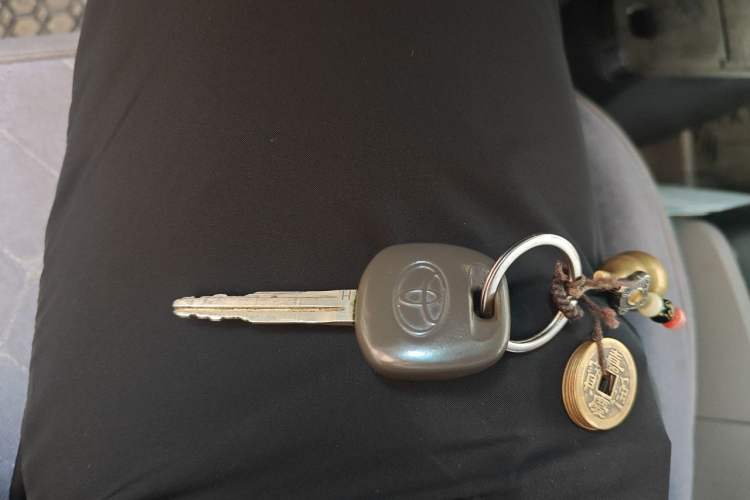 Used Toyota SIENNA  Vehicle Key