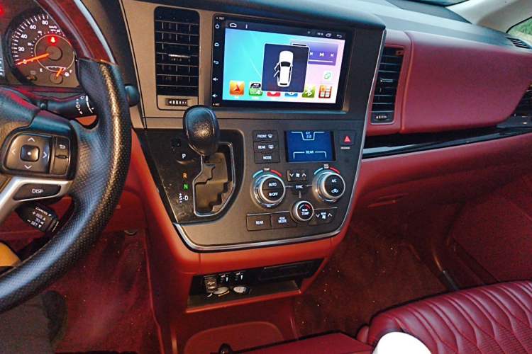 Used Toyota SIENNA  Audio And AC Panel