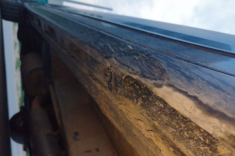 Used Toyota SIENNA  Chassis Front Right