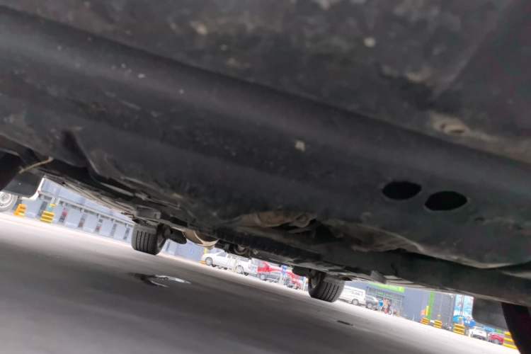 Used Toyota SIENNA  Chassis Front