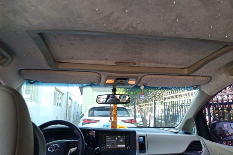 Used Toyota SIENNA  Headliner