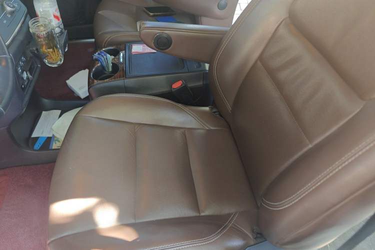 Used Toyota SIENNA  Left Front Seat