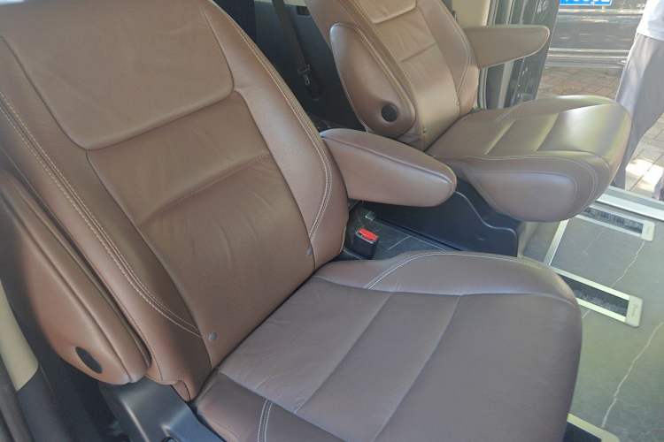 Used Toyota SIENNA  Left Rear Seat