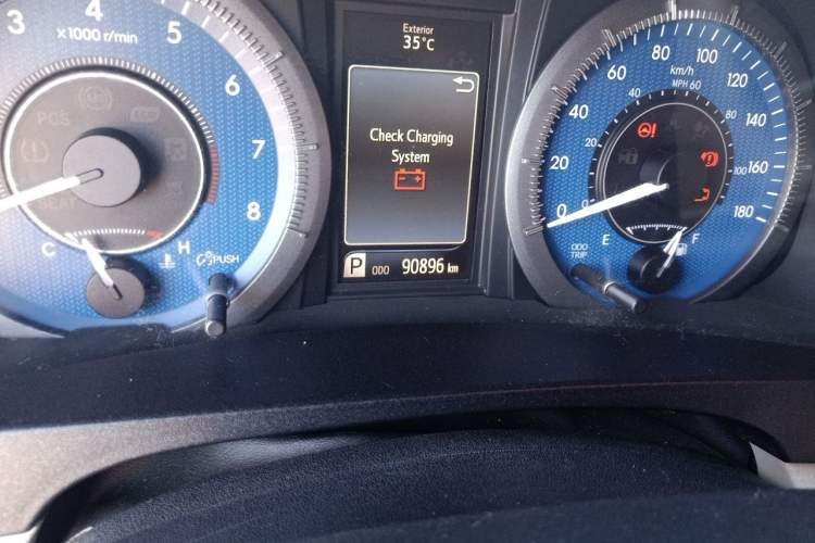 Used Toyota SIENNA  Odometer Close Up