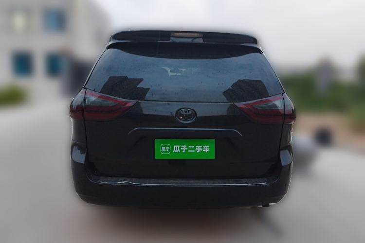 Used Toyota SIENNA  Rear