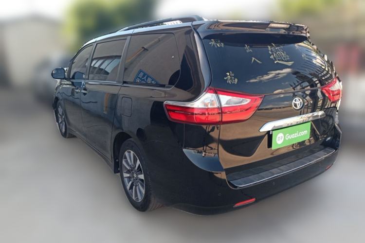 Used Toyota SIENNA  Rear Left 45 Deg