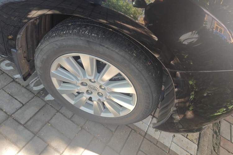 Used Toyota SIENNA  Right Front Wheel Hub