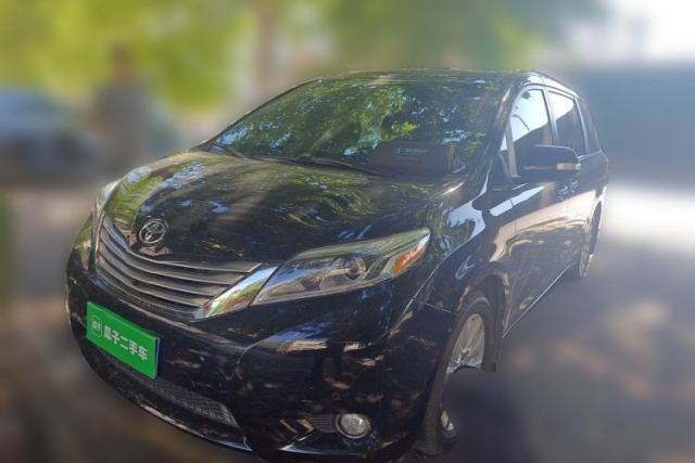 Used Toyota SIENNA 
