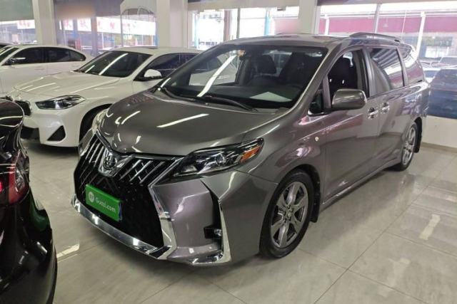 Used Toyota SIENNA 2017 3.5L Four-Wheel Drive LE Trim 7 Seats – U.S. Specification