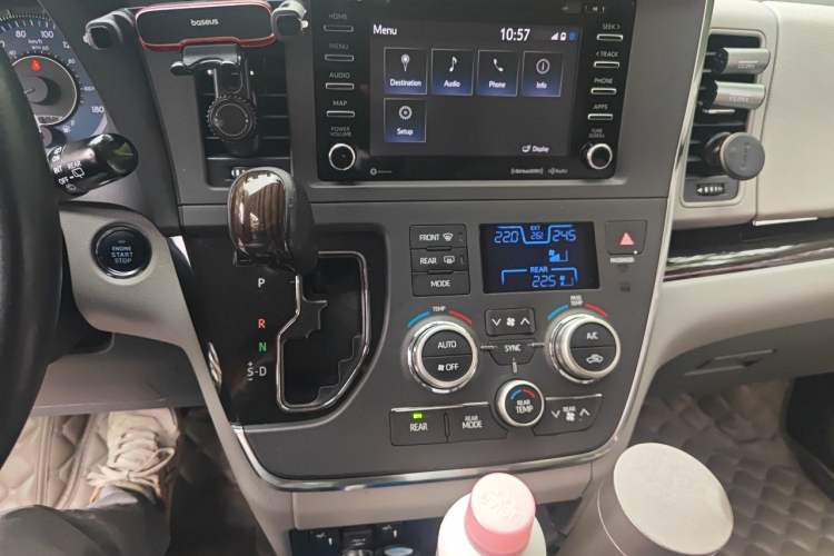 Used Toyota SIENNA  Audio And AC Panel