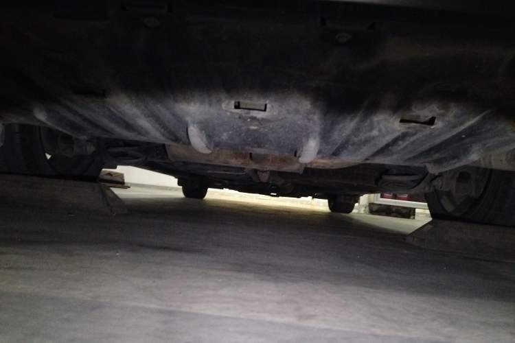 Used Toyota SIENNA  Chassis Rear