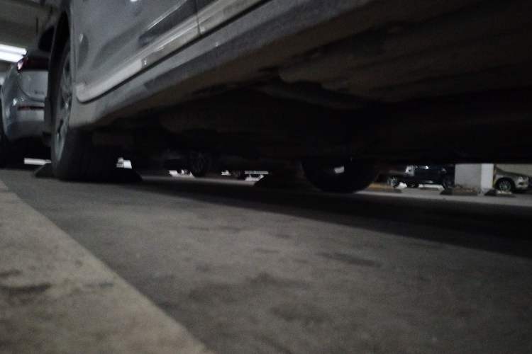 Used Toyota SIENNA  Chassis Rear Right