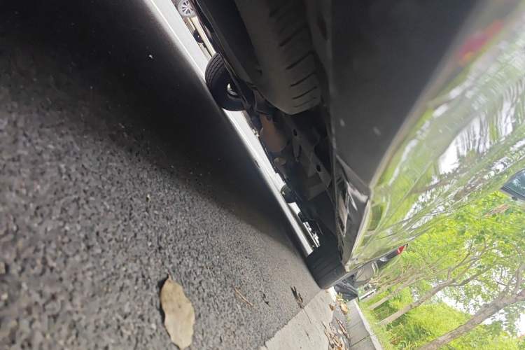 Used Toyota SIENNA  Chassis Rear Right