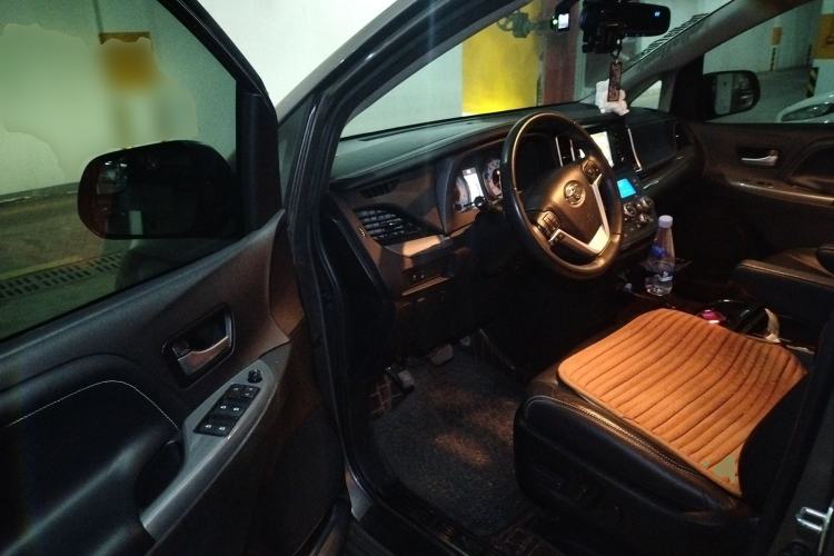 Used Toyota SIENNA  Driver Seat
