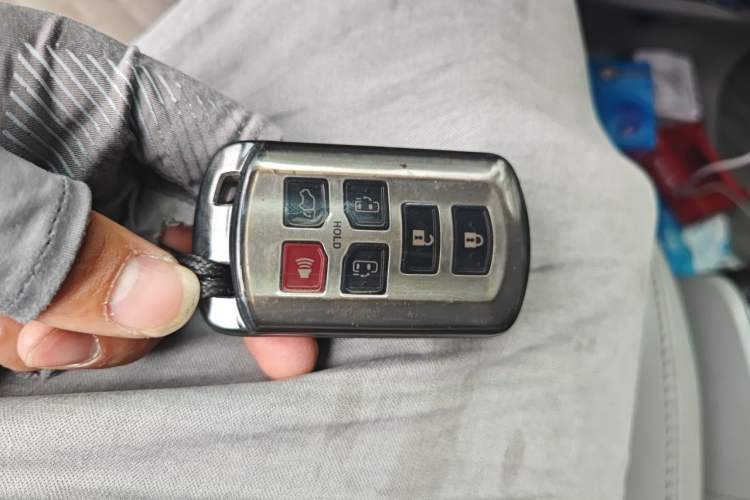 Used Toyota SIENNA  Vehicle Key