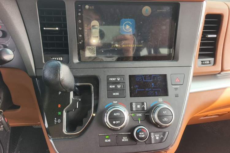 Used Toyota SIENNA  Audio And AC Panel