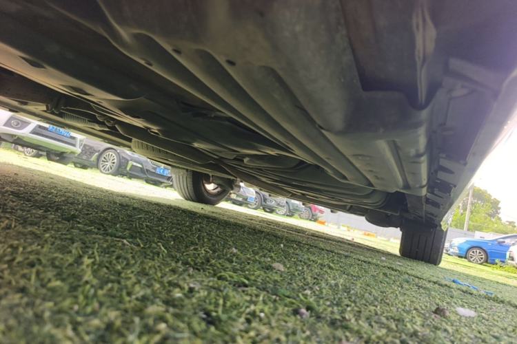 Used Toyota SIENNA  Chassis Front Left