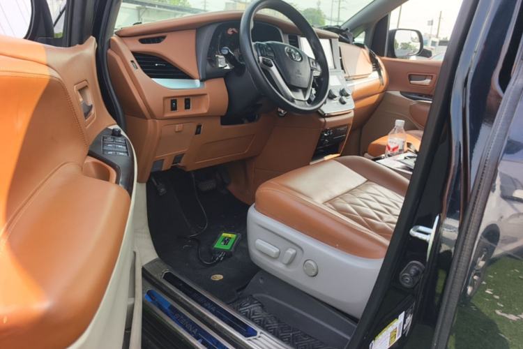 Used Toyota SIENNA  Driver Seat