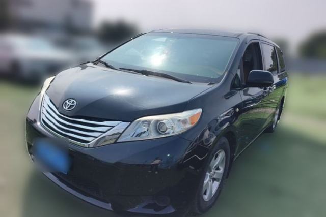 Used Toyota SIENNA