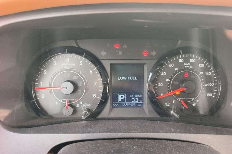 Used Toyota SIENNA  Instrument Cluster