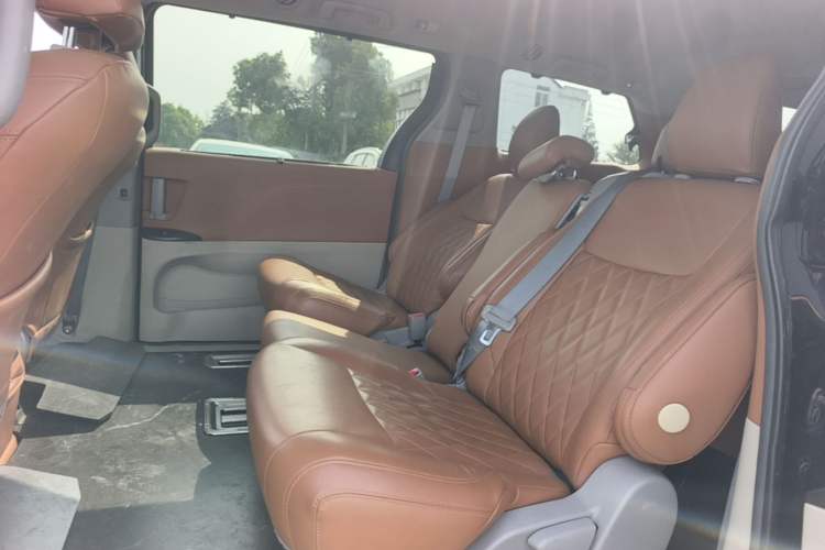 Used Toyota SIENNA  Left Rear Seat