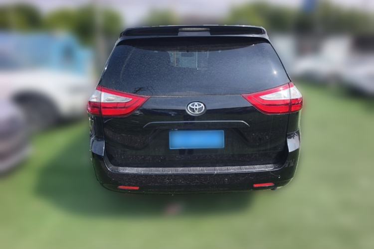 Used Toyota SIENNA  Rear