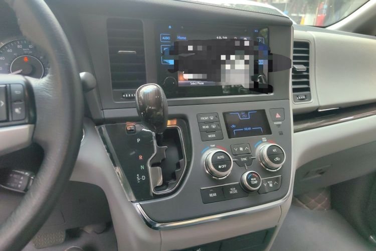 Used Toyota SIENNA  Audio And AC Panel
