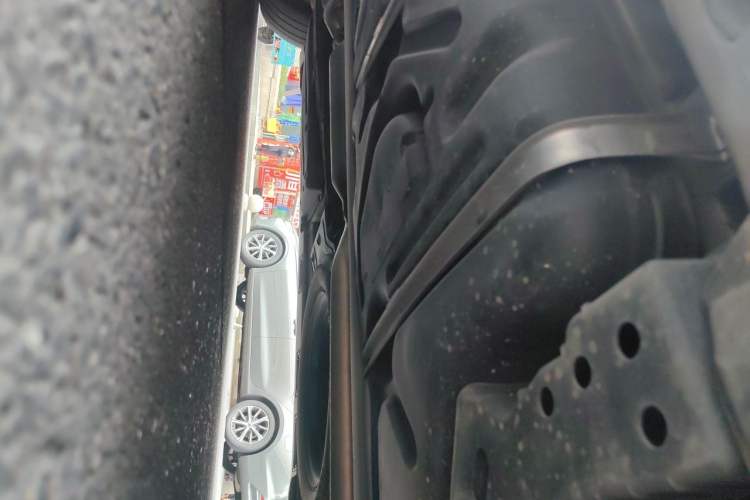 Used Toyota SIENNA  Chassis Rear Left