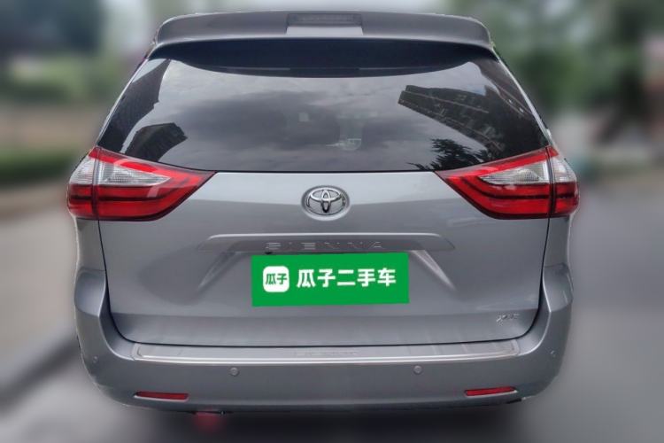 Used Toyota SIENNA  Rear