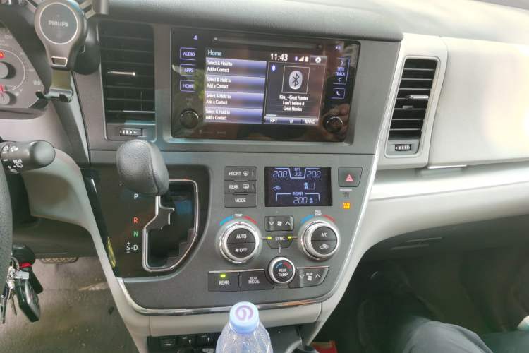Used Toyota SIENNA  Audio And AC Panel