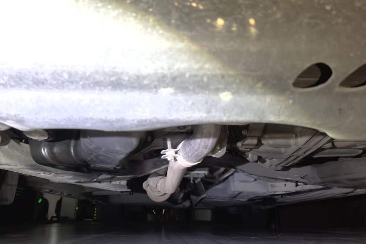 Used Toyota SIENNA  Chassis Front