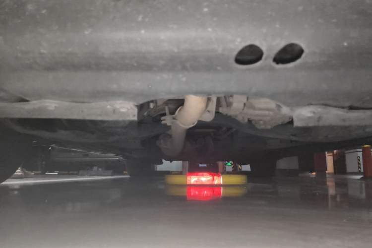 Used Toyota SIENNA  Chassis Front