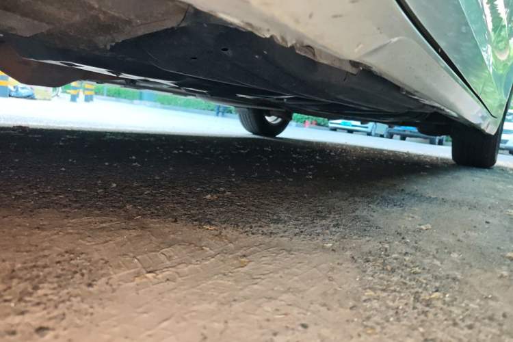 Used Toyota SIENNA  Chassis Front Left