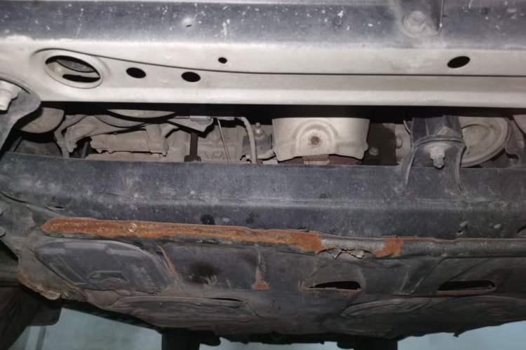 Used Toyota SIENNA  Chassis Front