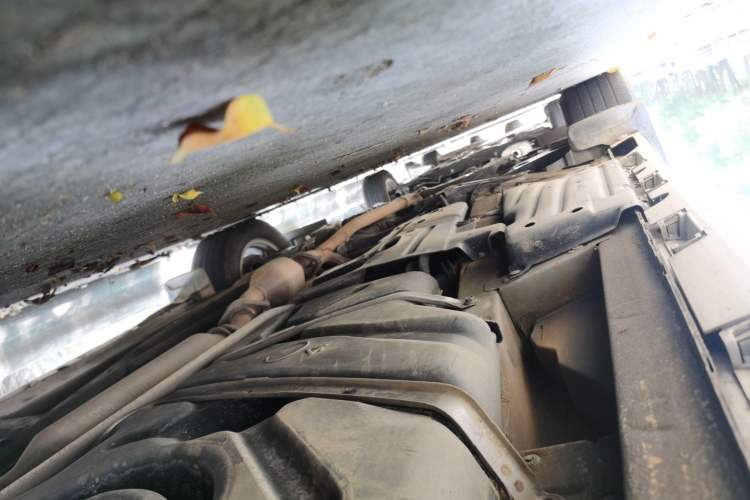 Used Toyota SIENNA  Chassis Rear Left