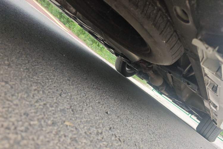 Used Toyota SIENNA  Chassis Rear Right