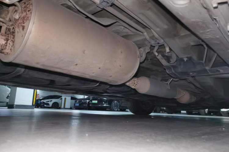Used Toyota SIENNA  Chassis Rear Right